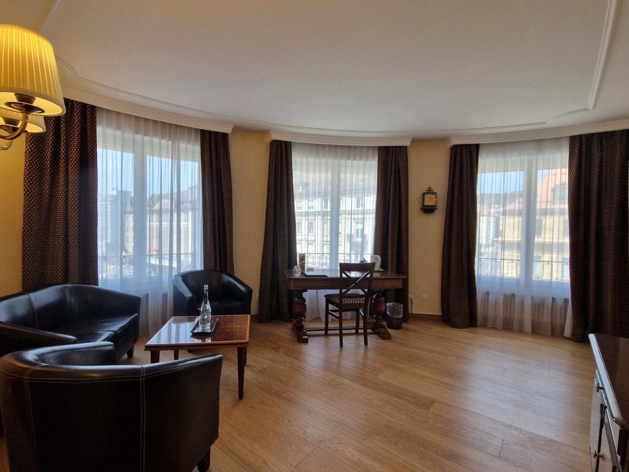 Hotel Athmos La Chaux De Fonds Zimmer foto